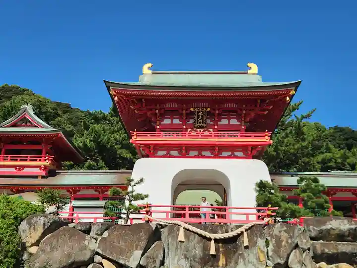 赤間神宮の山門・神門