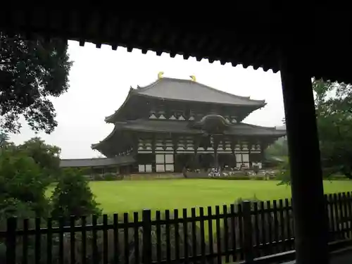 東大寺の本殿・本堂