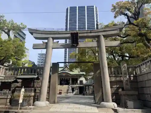 難波神社の{uncategorized: "未分類", other: "その他", undefined: "問題あり", building: "その他建物", grave: "お墓", sacred_gate: "鳥居", guardian: "狛犬", statue: "像", buddha: "仏像", history: "歴史", nature: "自然", garden: "庭園", animal: "動物", pagoda: "塔", temizu: "手水舎", mountain_gate: "山門・神門", sanctuary: "本殿・本堂", subordinate: "末社・摂社", art: "芸術", scenery: "景色", jizo: "地蔵", ema: "絵馬", goshuin: "御朱印", omikuji: "おみくじ", items: "授与品その他", amulet: "お守り", goshuincho: "御朱印帳", eats: "食事", festival: "お祭り", votive_dance: "神楽", shichigosan: "七五三参", wedding: "結婚式", experience: "体験その他", initially: "初詣", around: "周辺", anti_infection: "感染症対策"}