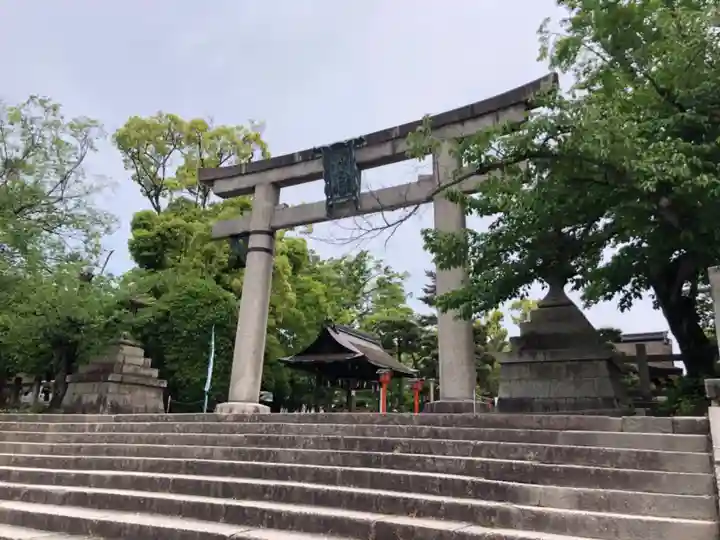 豊国神社の鳥居