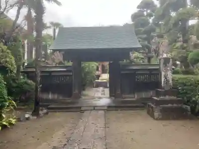 弥勒寺の山門・神門