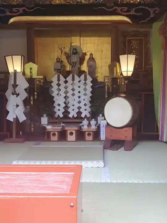 冠稲荷神社の本殿・本堂