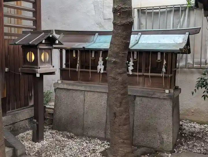 神明神社の末社・摂社