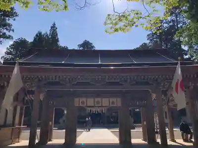白山比咩神社の山門・神門