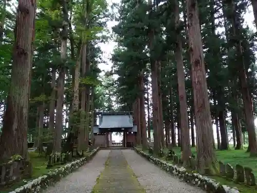 雲洞庵の山門