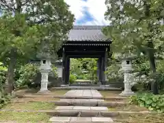 宝金剛寺の山門