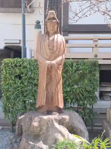 太融寺の{uncategorized: "未分類", other: "その他", undefined: "問題あり", building: "その他建物", grave: "お墓", sacred_gate: "鳥居", guardian: "狛犬", statue: "像", buddha: "仏像", history: "歴史", nature: "自然", garden: "庭園", animal: "動物", pagoda: "塔", temizu: "手水舎", mountain_gate: "山門・神門", sanctuary: "本殿・本堂", subordinate: "末社・摂社", art: "芸術", scenery: "景色", jizo: "地蔵", ema: "絵馬", goshuin: "御朱印", omikuji: "おみくじ", items: "授与品その他", amulet: "お守り", goshuincho: "御朱印帳", eats: "食事", festival: "お祭り", votive_dance: "神楽", shichigosan: "七五三参", wedding: "結婚式", experience: "体験その他", initially: "初詣", around: "周辺", anti_infection: "感染症対策"}