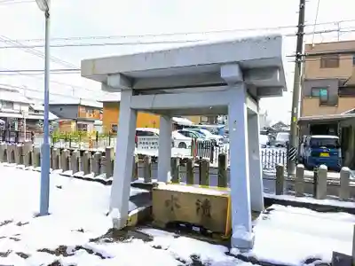 神明社(小碓)の手水舎
