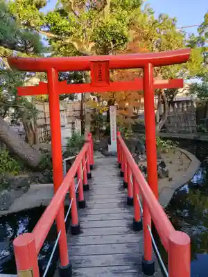 六所ひぐるま弁天社(神奈川県)