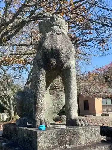 吉野神宮の{uncategorized: "未分類", other: "その他", undefined: "問題あり", building: "その他建物", grave: "お墓", sacred_gate: "鳥居", guardian: "狛犬", statue: "像", buddha: "仏像", history: "歴史", nature: "自然", garden: "庭園", animal: "動物", pagoda: "塔", temizu: "手水舎", mountain_gate: "山門・神門", sanctuary: "本殿・本堂", subordinate: "末社・摂社", art: "芸術", scenery: "景色", jizo: "地蔵", ema: "絵馬", goshuin: "御朱印", omikuji: "おみくじ", items: "授与品その他", amulet: "お守り", goshuincho: "御朱印帳", eats: "食事", festival: "お祭り", votive_dance: "神楽", shichigosan: "七五三参", wedding: "結婚式", experience: "体験その他", initially: "初詣", around: "周辺", anti_infection: "感染症対策"}