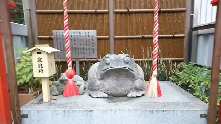 十番稲荷神社の狛犬