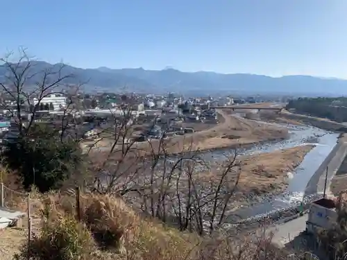 差出磯大嶽山神社 仕事と健康と厄よけの神さまの景色