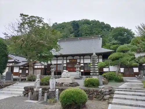 宝蔵寺の本殿・本堂