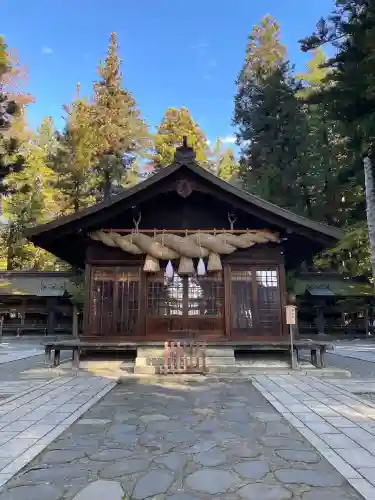 諏訪大社下社春宮(長野県)