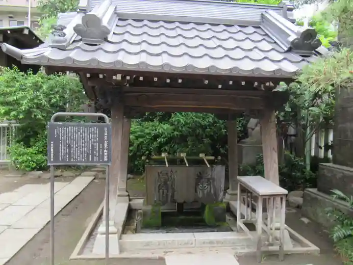 住吉神社の手水舎