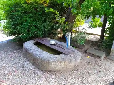 石神社の手水舎