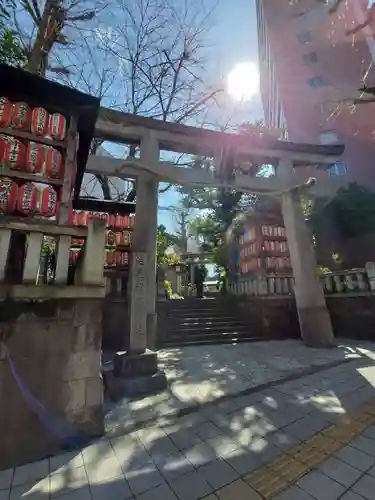 池尻稲荷神社の鳥居