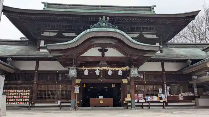 伊豫豆比古命神社の本殿・本堂
