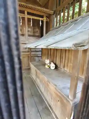 岩之上堂の本殿・本堂