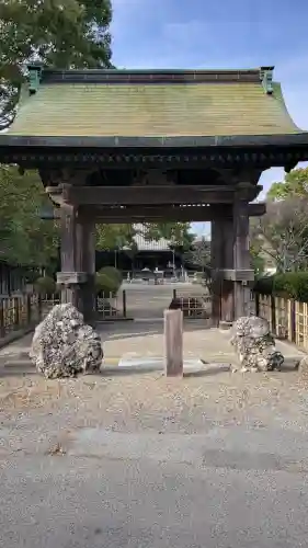 大御堂寺（野間大坊）の{uncategorized: "未分類", other: "その他", undefined: "問題あり", building: "その他建物", grave: "お墓", sacred_gate: "鳥居", guardian: "狛犬", statue: "像", buddha: "仏像", history: "歴史", nature: "自然", garden: "庭園", animal: "動物", pagoda: "塔", temizu: "手水舎", mountain_gate: "山門・神門", sanctuary: "本殿・本堂", subordinate: "末社・摂社", art: "芸術", scenery: "景色", jizo: "地蔵", ema: "絵馬", goshuin: "御朱印", omikuji: "おみくじ", items: "授与品その他", amulet: "お守り", goshuincho: "御朱印帳", eats: "食事", festival: "お祭り", votive_dance: "神楽", shichigosan: "七五三参", wedding: "結婚式", experience: "体験その他", initially: "初詣", around: "周辺", anti_infection: "感染症対策"}