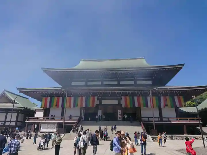 成田山新勝寺の本殿・本堂