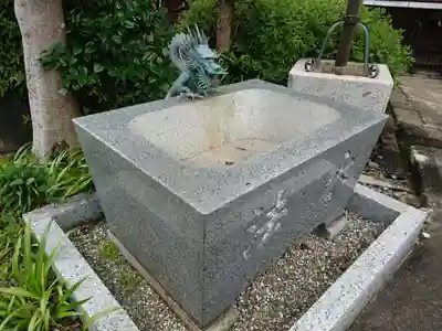 常誓寺の手水舎