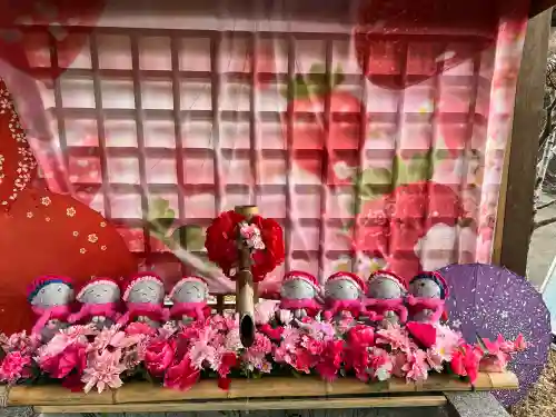 陽林寺の{uncategorized: "未分類", other: "その他", undefined: "問題あり", building: "その他建物", grave: "お墓", sacred_gate: "鳥居", guardian: "狛犬", statue: "像", buddha: "仏像", history: "歴史", nature: "自然", garden: "庭園", animal: "動物", pagoda: "塔", temizu: "手水舎", mountain_gate: "山門・神門", sanctuary: "本殿・本堂", subordinate: "末社・摂社", art: "芸術", scenery: "景色", jizo: "地蔵", ema: "絵馬", goshuin: "御朱印", omikuji: "おみくじ", items: "授与品その他", amulet: "お守り", goshuincho: "御朱印帳", eats: "食事", festival: "お祭り", votive_dance: "神楽", shichigosan: "七五三参", wedding: "結婚式", experience: "体験その他", initially: "初詣", around: "周辺", anti_infection: "感染症対策"}