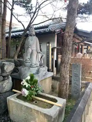 東光院の手水舎