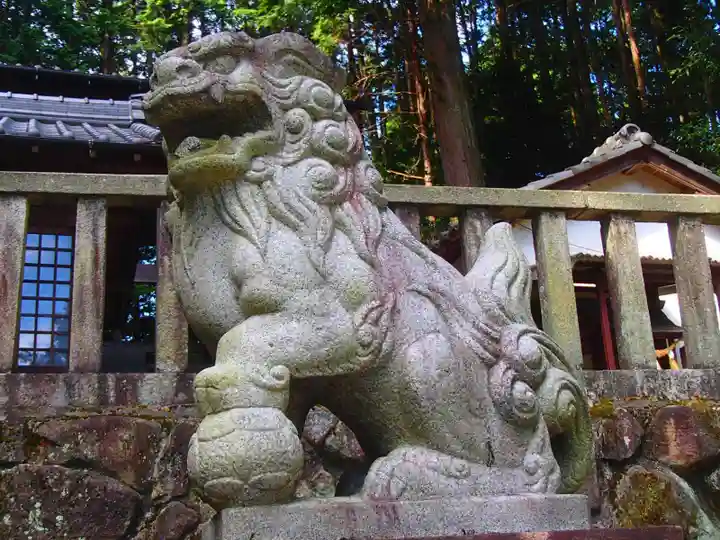 竹折武並神社の狛犬