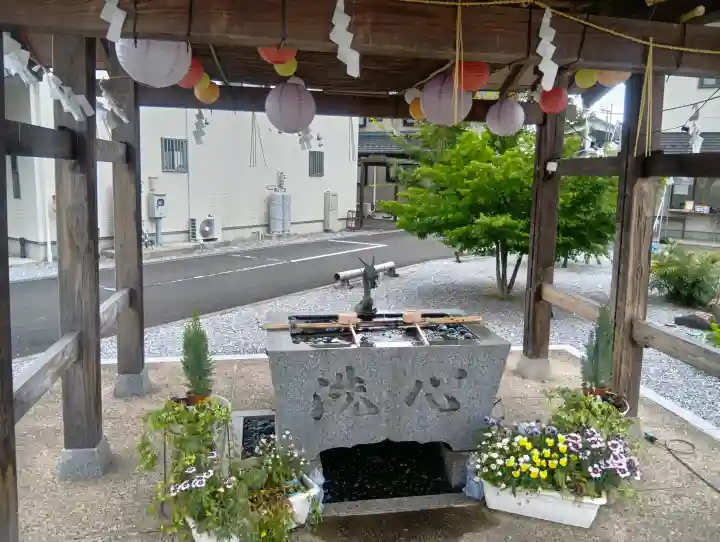 眞中神社の{uncategorized: "未分類", other: "その他", undefined: "問題あり", building: "その他建物", grave: "お墓", sacred_gate: "鳥居", guardian: "狛犬", statue: "像", buddha: "仏像", history: "歴史", nature: "自然", garden: "庭園", animal: "動物", pagoda: "塔", temizu: "手水舎", mountain_gate: "山門・神門", sanctuary: "本殿・本堂", subordinate: "末社・摂社", art: "芸術", scenery: "景色", jizo: "地蔵", ema: "絵馬", goshuin: "御朱印", omikuji: "おみくじ", items: "授与品その他", amulet: "お守り", goshuincho: "御朱印帳", eats: "食事", festival: "お祭り", votive_dance: "神楽", shichigosan: "七五三参", wedding: "結婚式", experience: "体験その他", initially: "初詣", around: "周辺", anti_infection: "感染症対策"}