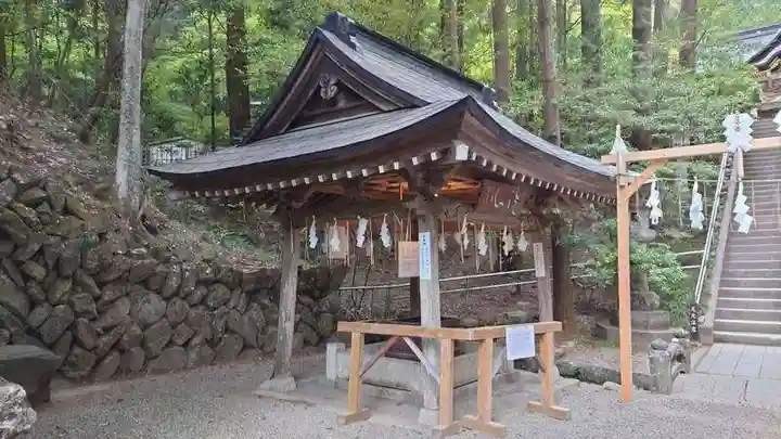 宝登山神社の手水舎