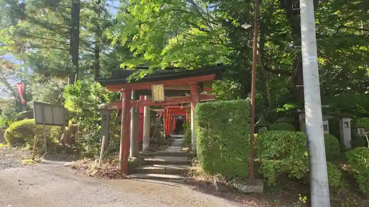 栗川稲荷神社(山形県)