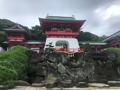 赤間神宮の山門・神門