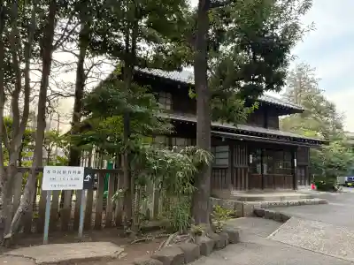井草八幡宮の{uncategorized: "未分類", other: "その他", undefined: "問題あり", building: "その他建物", grave: "お墓", sacred_gate: "鳥居", guardian: "狛犬", statue: "像", buddha: "仏像", history: "歴史", nature: "自然", garden: "庭園", animal: "動物", pagoda: "塔", temizu: "手水舎", mountain_gate: "山門・神門", sanctuary: "本殿・本堂", subordinate: "末社・摂社", art: "芸術", scenery: "景色", jizo: "地蔵", ema: "絵馬", goshuin: "御朱印", omikuji: "おみくじ", items: "授与品その他", amulet: "お守り", goshuincho: "御朱印帳", eats: "食事", festival: "お祭り", votive_dance: "神楽", shichigosan: "七五三参", wedding: "結婚式", experience: "体験その他", initially: "初詣", around: "周辺", anti_infection: "感染症対策"}