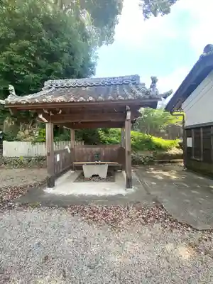 國津神社の手水舎