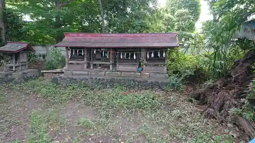 新町諏訪神社の末社・摂社