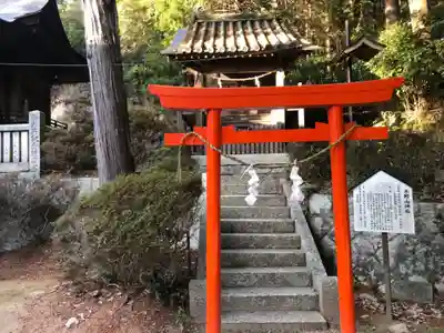 百射山神社の末社・摂社