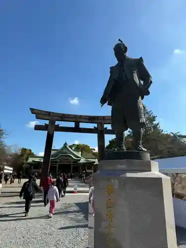 豊國神社の像