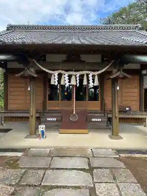 上中居諏訪神社の本殿・本堂
