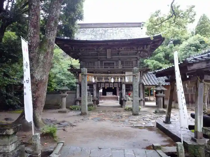 櫻井神社の山門・神門