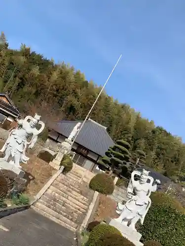 吉祥寺の本殿