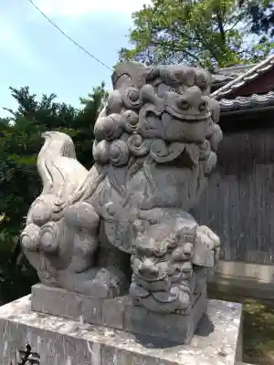 白山神社の{uncategorized: "未分類", other: "その他", undefined: "問題あり", building: "その他建物", grave: "お墓", sacred_gate: "鳥居", guardian: "狛犬", statue: "像", buddha: "仏像", history: "歴史", nature: "自然", garden: "庭園", animal: "動物", pagoda: "塔", temizu: "手水舎", mountain_gate: "山門・神門", sanctuary: "本殿・本堂", subordinate: "末社・摂社", art: "芸術", scenery: "景色", jizo: "地蔵", ema: "絵馬", goshuin: "御朱印", omikuji: "おみくじ", items: "授与品その他", amulet: "お守り", goshuincho: "御朱印帳", eats: "食事", festival: "お祭り", votive_dance: "神楽", shichigosan: "七五三参", wedding: "結婚式", experience: "体験その他", initially: "初詣", around: "周辺", anti_infection: "感染症対策"}