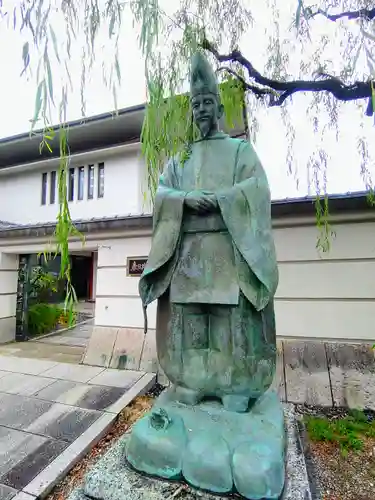 小野社（松河戸町）の像