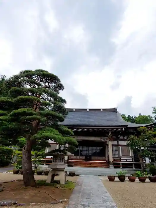 法蔵寺の本殿