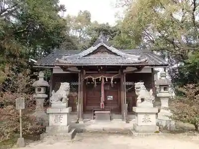 石上市神社の本殿