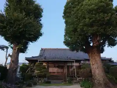 引接寺の本殿・本堂