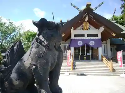 烈々布神社の狛犬