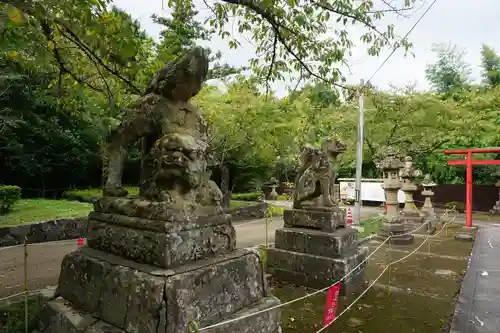 松江城山稲荷神社の狛犬