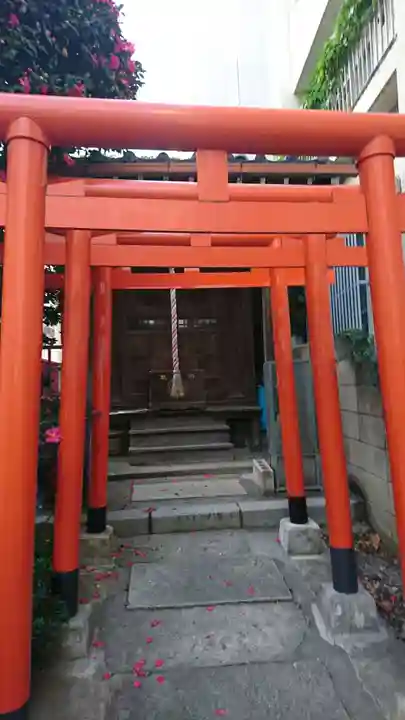 繁栄稲荷神社の鳥居