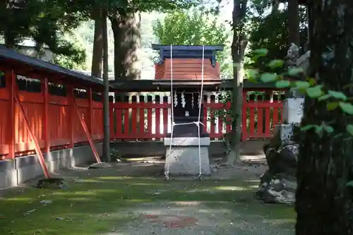 那波加神社の末社